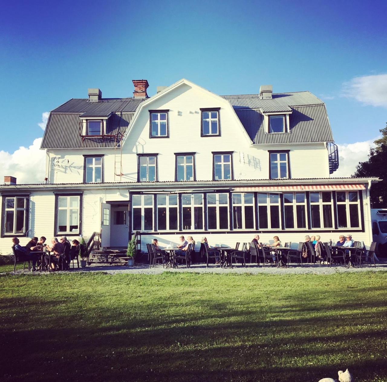 Hotell Restaurang Naemforsen Näsåker Exteriér fotografie